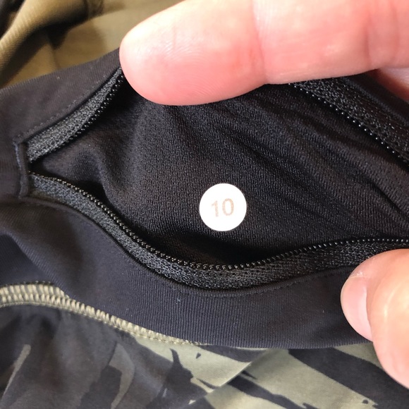 Lululemon Speed Short Sz 10 VEUC‎ Pop Cut Fatigue - Picture 5 of 9